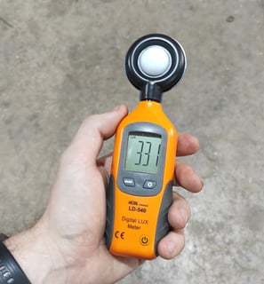 medição de lux de um projeto luminotecnico