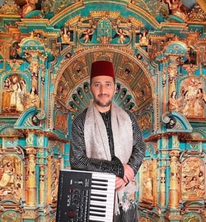 عازف الاورغ عبدو الصغير