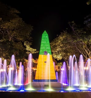 foto do Marco das 3 froteiras