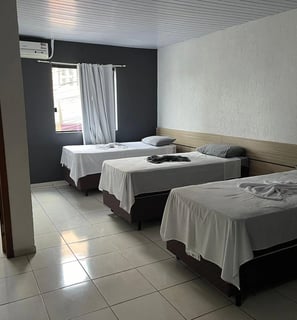 quarto quádruplos para empresas