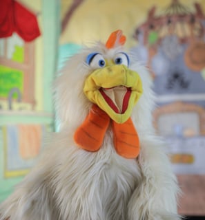 Heini der Hahn beim Eierdieb Staufenberger Puppentheater