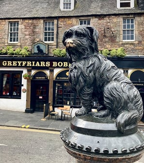 La statue du petit chien Bobby