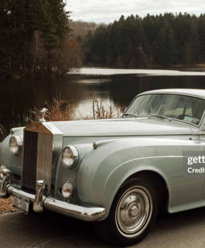 rolls royce silver cloud 2