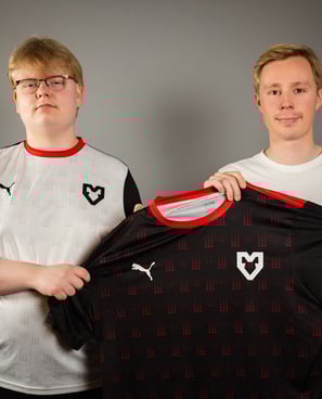 Jimpphat x Mouz signing