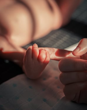 fotografia de recien nacido, bebe e infantil en granada alex marley con información de packs y precios de las sesiones