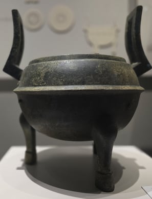 Bronze tripod cauldron