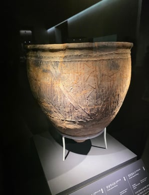 Large Neolithic pot with design
