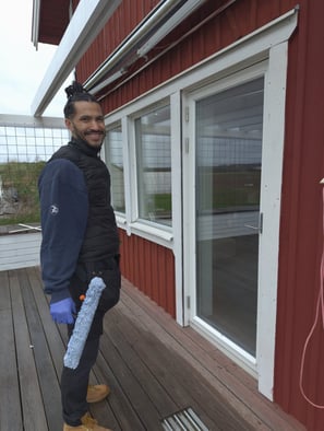 Fönsterputsare i Södermalm med erfarenhet – professionell fönsterputs på balkong