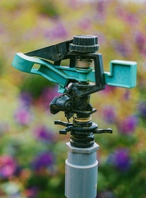 žemės ūkio laistymo sistemos įsmeigiamas purkštuvas 360 laipsniu