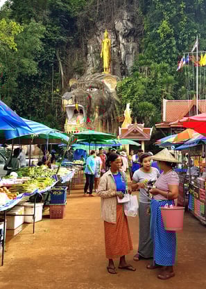 marché du Wat Tham SIng