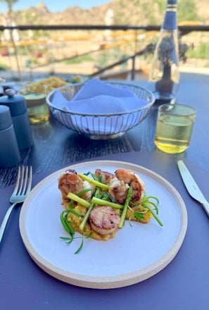 desert-rock-resort-lunch