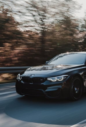 Juodos spalvos BMW M3