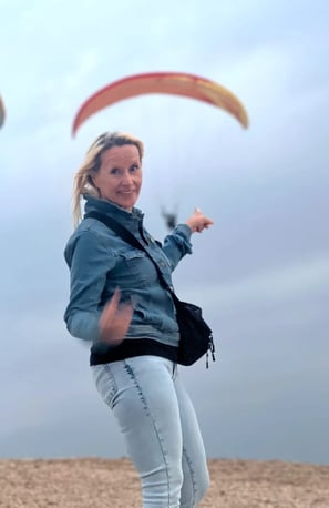 A passenger taking a selfie mid-flight