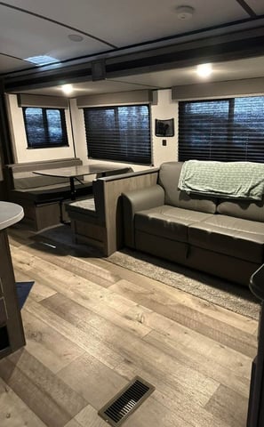 Reliable RV Rentals in Covington LA -Lightning RV Rentals of Louisiana