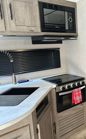 RV Rentals in Covington LA - Lightning RV Rentals of Louisiana