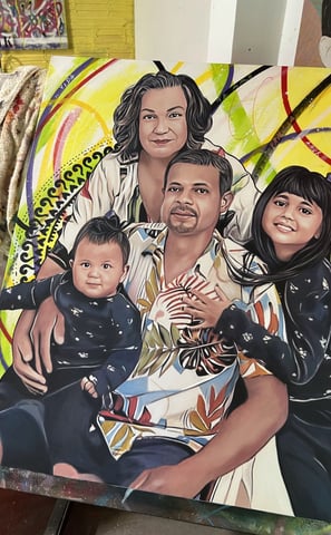 Imagem de uma quadro em Pop-Art de uma familia, encomendada pelo seu pai.