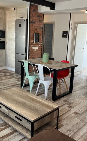 Apartamento turistico Nerja cocina, comedor del apartamento