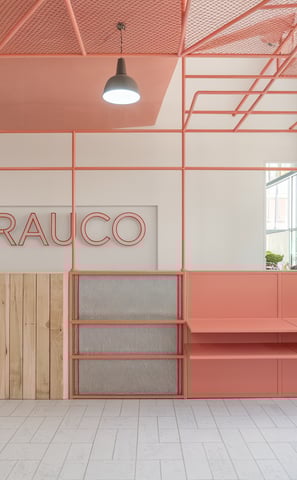 Diseño de interiores para oficinas con estilo industrial.