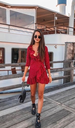 Vestido cruzado con botines