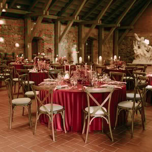 Vestuvių dekoratorė floristė Trakai bordo vestuvės Užutrakio dvaras