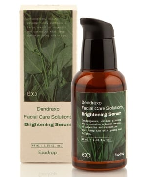 a bottle of deroxoxoxox solution for brightening the skin