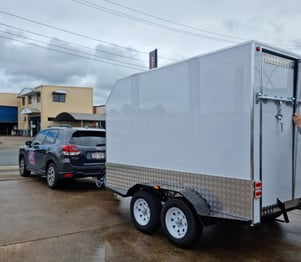 Picking up the trailer from Trailers 2000 in Beerwah and taking her home to Redland Bay.