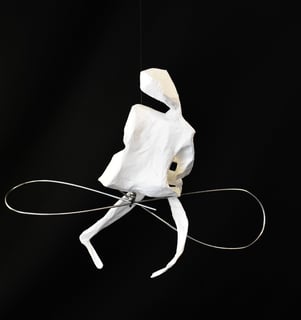 mobile sculpture papier personnage mouvement