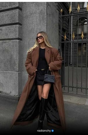 LOOK ELEGANTE COM SOBRETUDO MARROM