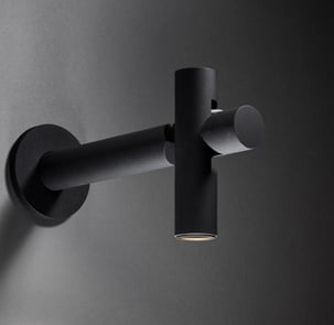 Aplique de pared KIBE negro con doble foco direccional, diseño industrial moderno