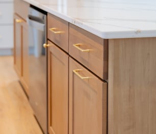 light brown kitchen cabinets