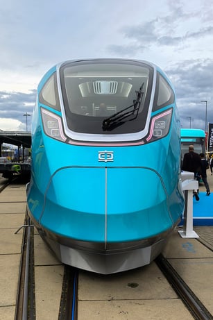 CRRC Cinova H2