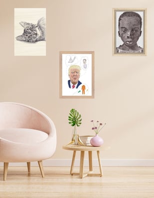 portraits traditionnels stylo BIC, graphite et couleur satirique sur un mur de salon