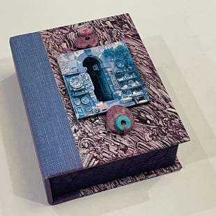 Decorative Box, chiyogami paper with beads - Bound Impressions