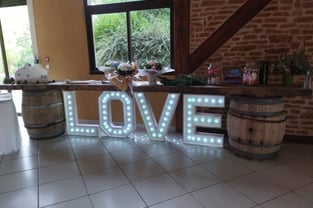 LOVE lumineux pour mariage