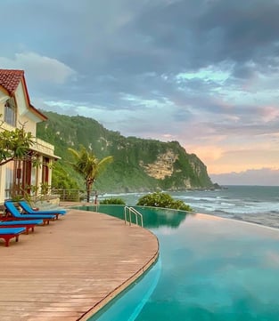 Queen Resort Beach
