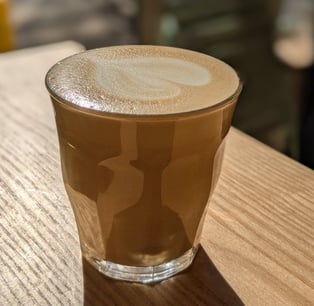 Cappucino ou flat white Jaco Coffee