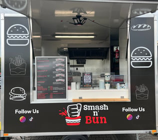 smash n' Bun food truck