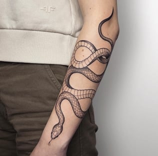 artistic-snake-tattoo-maxduong