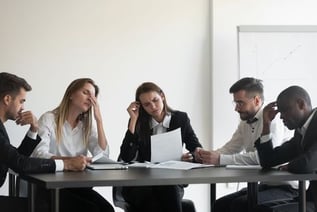 Capacitación presencial para desarrollar habilidades y mejorar el desempeño laboral en la organización