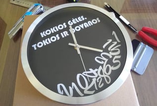 reklaminiai laikrodžiai