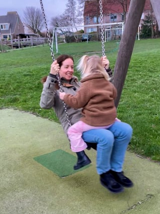 In de speeltuin