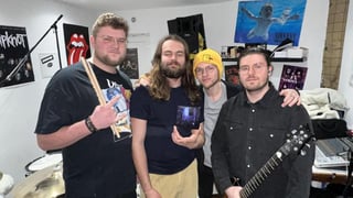 Le groupe rush on mars au complet posant pour la voix du nord