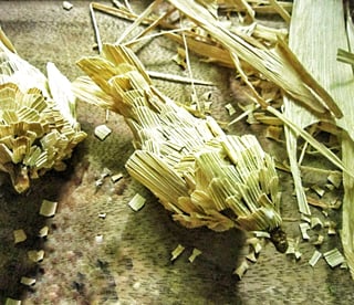 Sustainable process mini corn husk bird