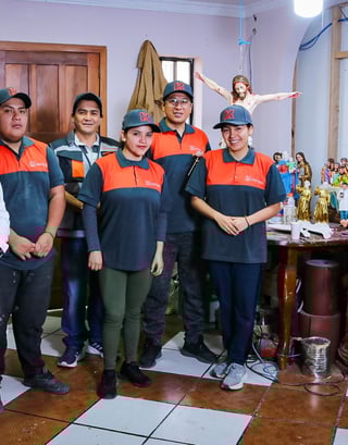 Equipo de trabajo de Kastros en el espacio de restauración
