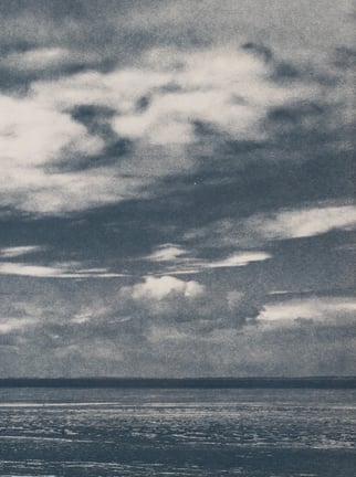 Tirage cyanotype viré au café Mer obscure en vente