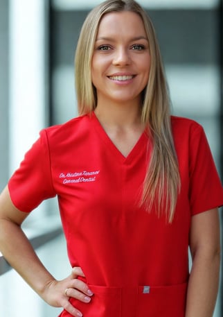 Top cosmetic dentist in Naples FL – Dr. Kristina Taranov offering veneers and smile makeovers