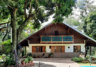 Wohnen im Grünen – Anwesen mit Gästehaus, Pool & Obstgarten in Colonia Independencia, Paraguay