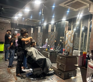 ali's salon nehru nagar
