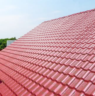 Atap uPVC Motif Genteng merk Royalroof untuk Rumah Tinggal