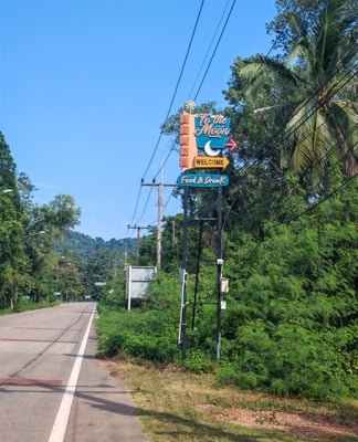To the moon, Thung Makham Chumphon
